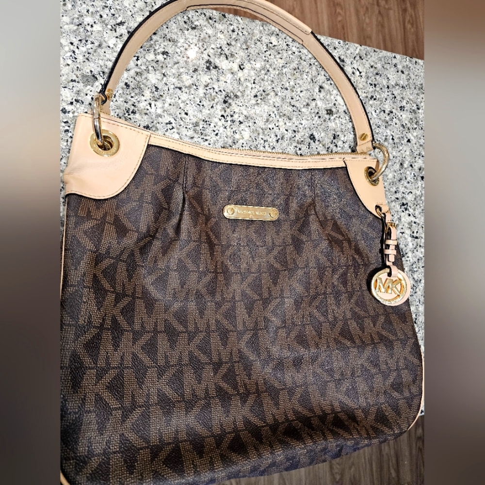 Michael Kors purse